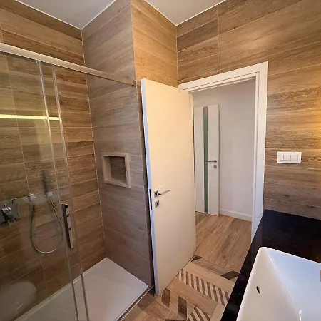 アパート Luxury Seaside Pool リマソール