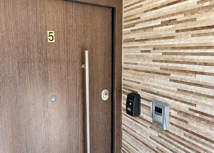 Luxury Seaside Pool Apartmán *